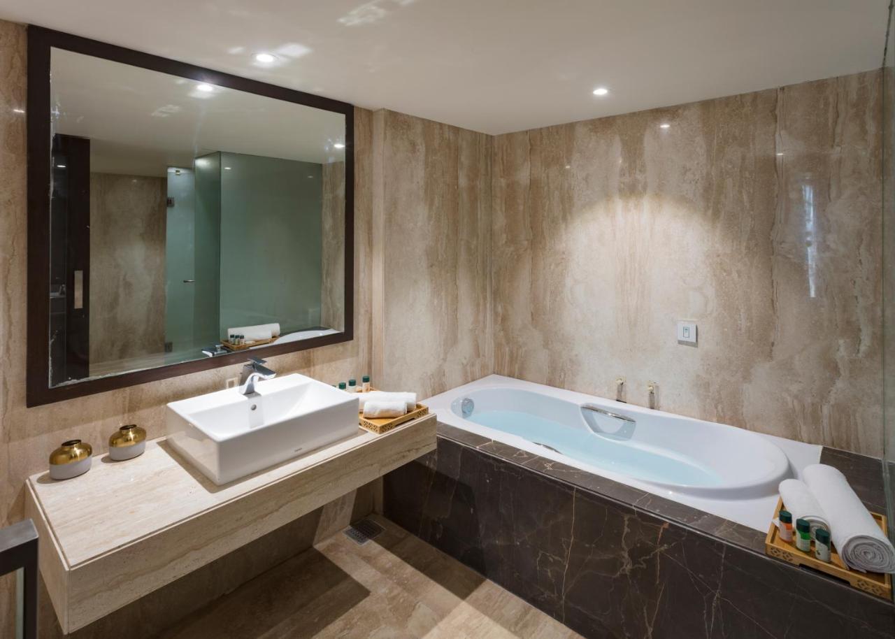 Binori A Boutique Hotel Ahmedabad Ngoại thất bức ảnh